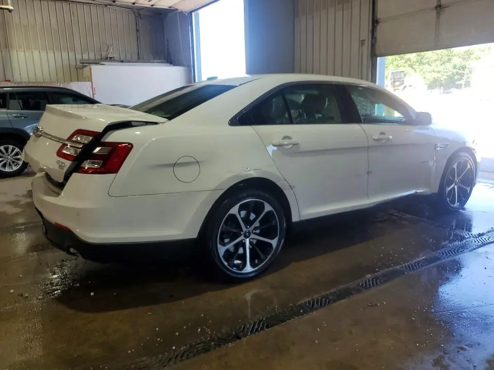 2015 FORD TAURUS SEL  
