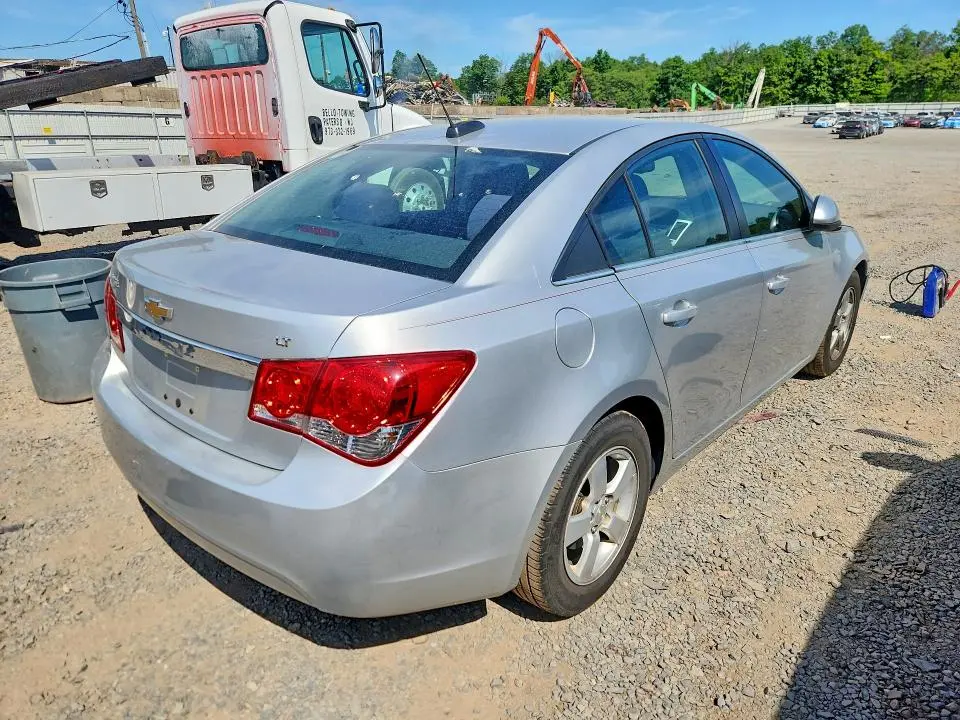 2015 CHEVROLET CRUZE LT  