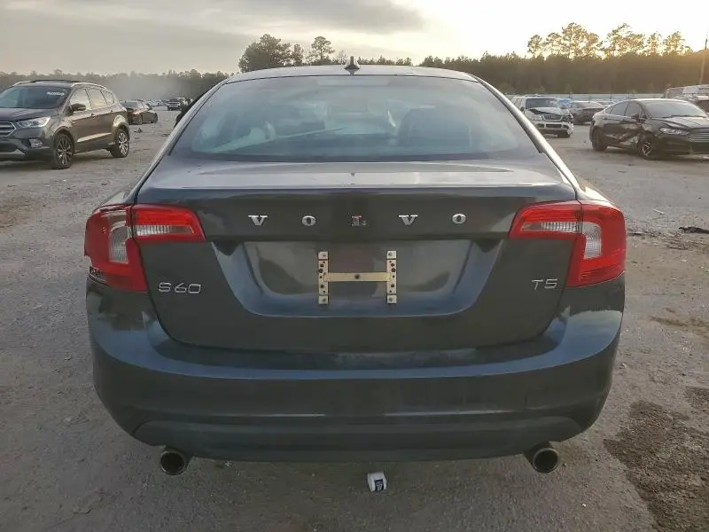 2013 VOLVO S60 T5  