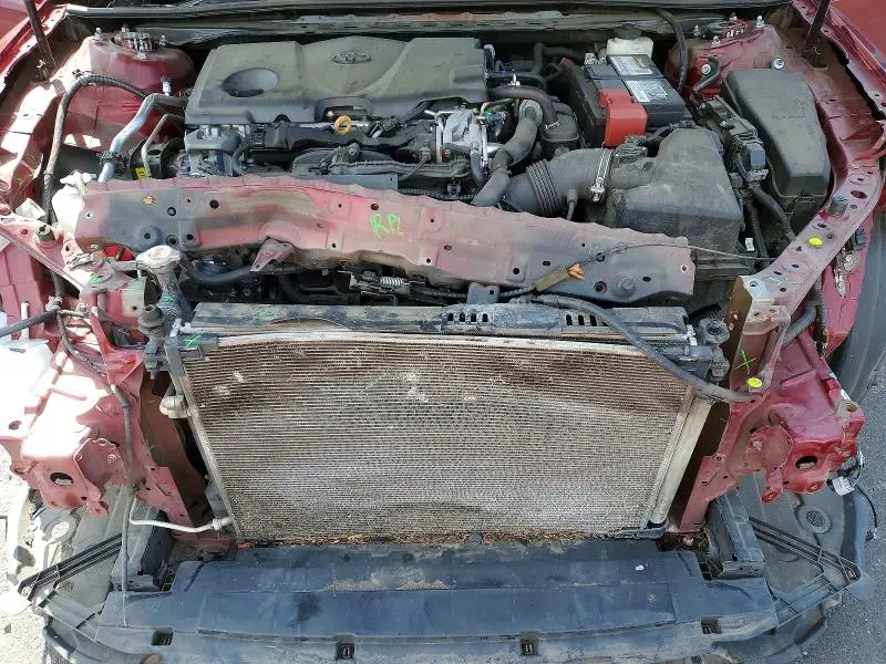 2018 TOYOTA CAMRY SE  