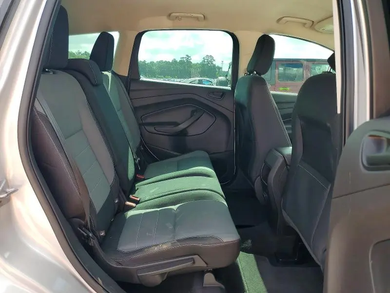 2019 FORD ESCAPE S  