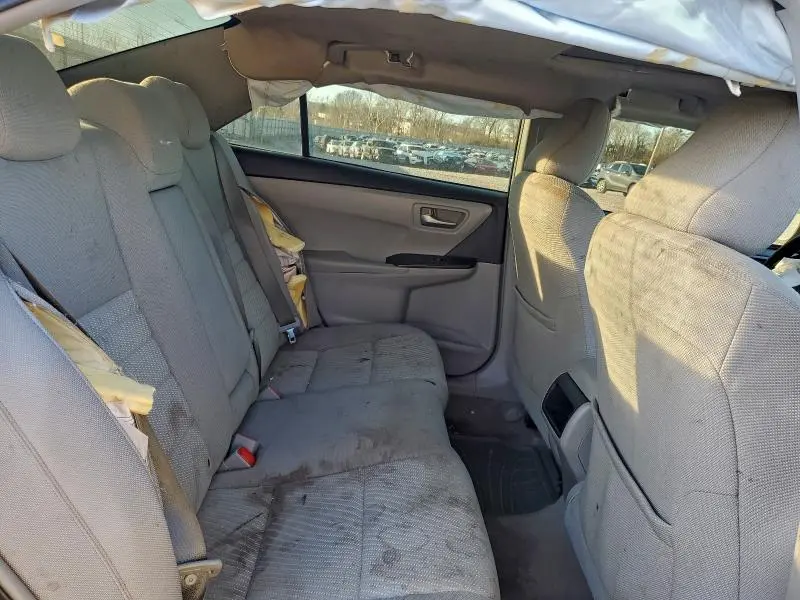 2015 TOYOTA CAMRY LE  