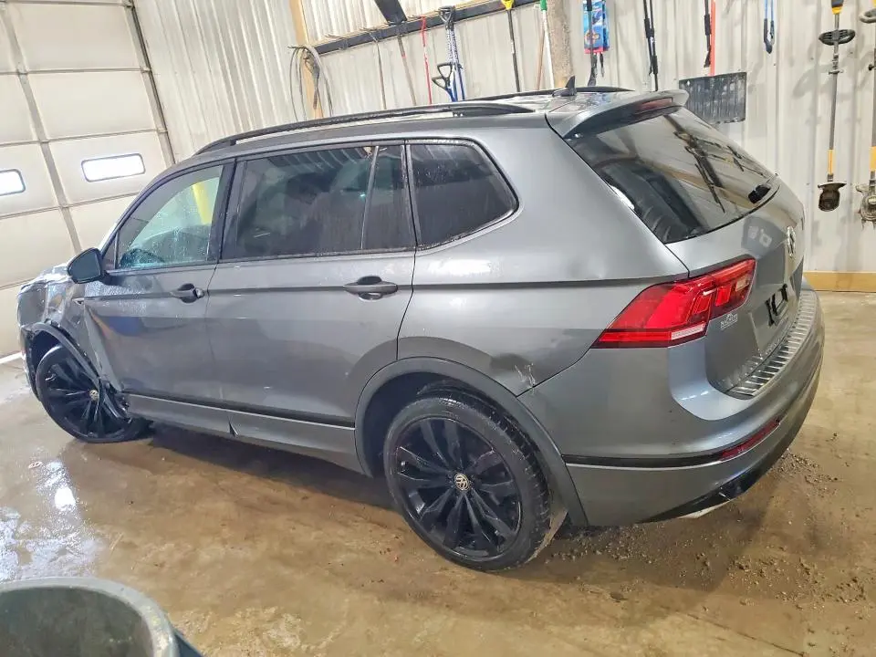2020 VOLKSWAGEN TIGUAN SE  
