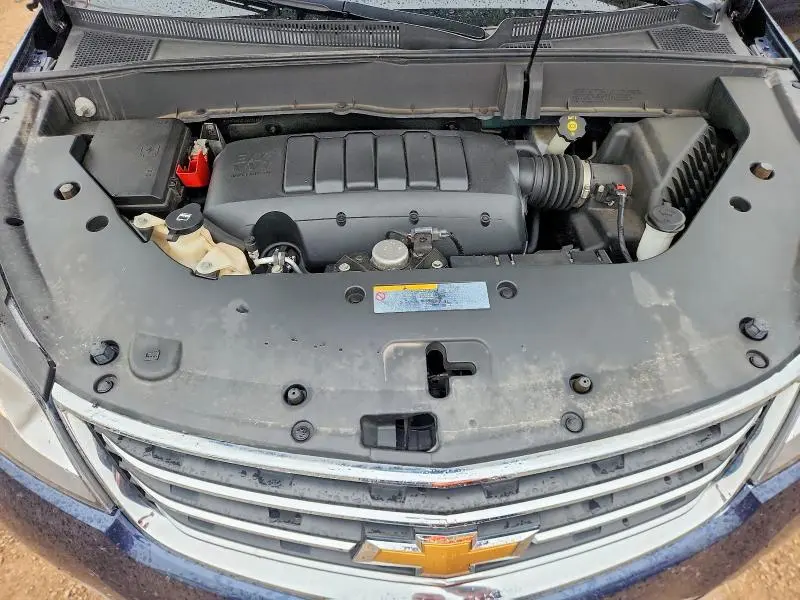 2015 CHEVROLET TRAVERSE LT  