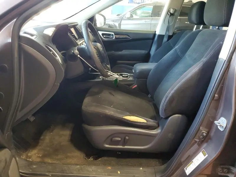 2016 NISSAN PATHFINDER SV  
