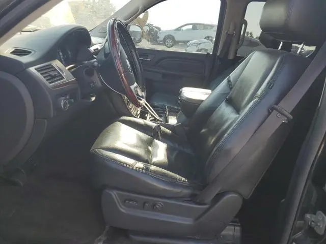 2010 CADILLAC ESCALADE   