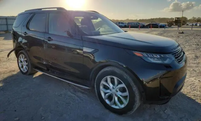2017 LAND ROVER DISCOVERY SE  