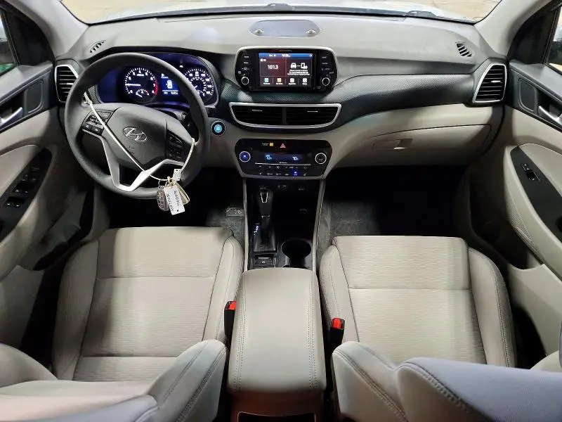 2020 HYUNDAI TUCSON SEL  