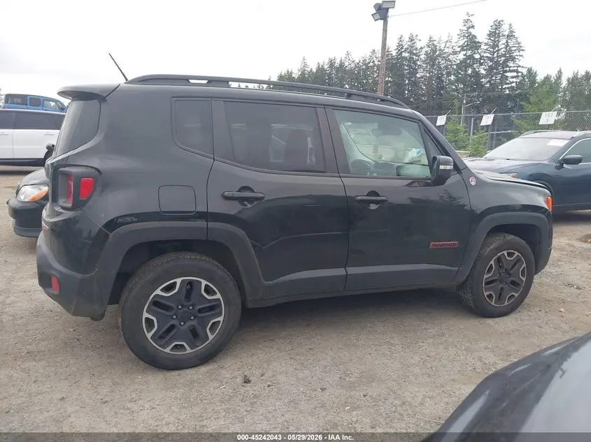 2017 JEEP RENEGADE TRAILHAWK 4X4
