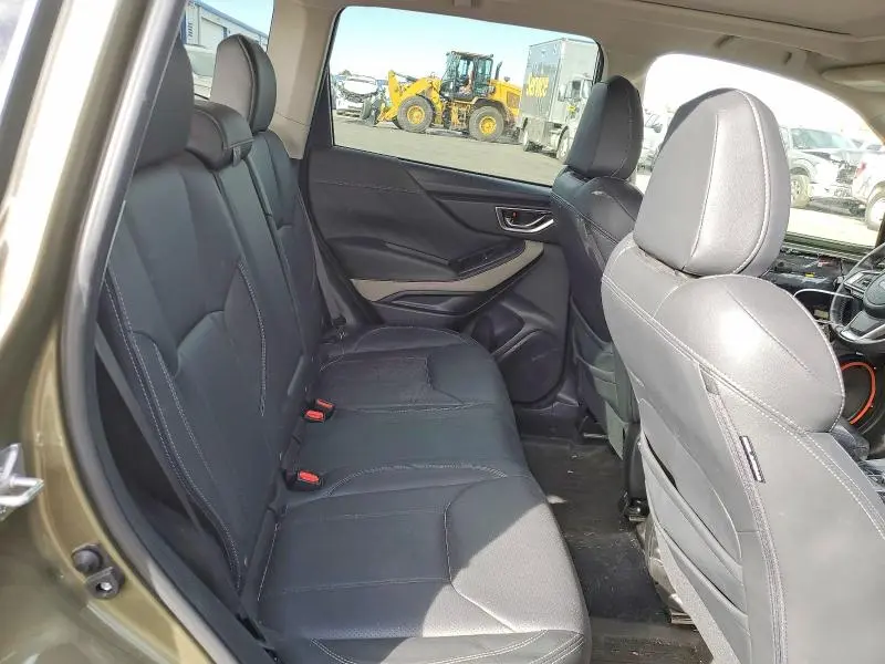 2022 SUBARU FORESTER LIMITED  