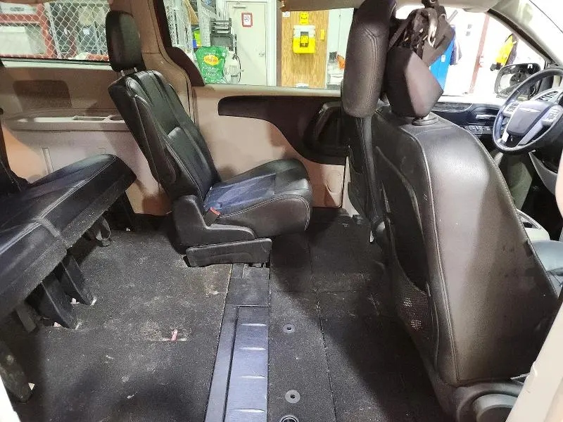 2014 CHRYSLER TOWN & COUNTRY TOURING  