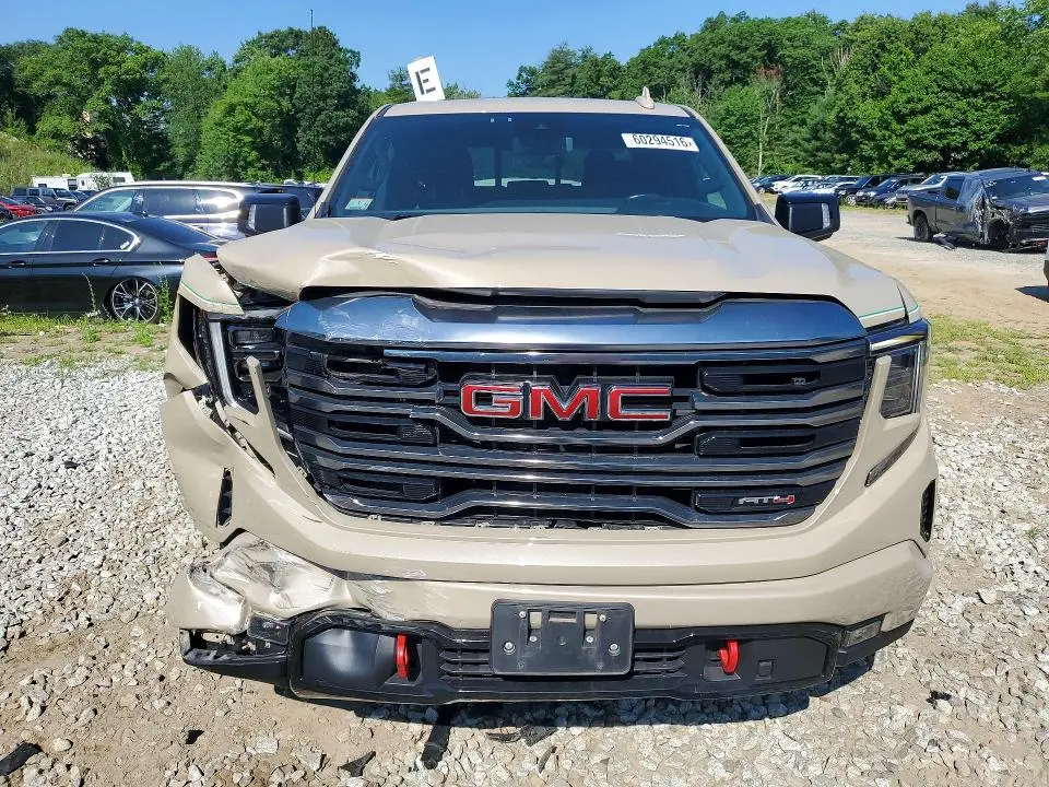 2022 GMC SIERRA K1500 AT4  