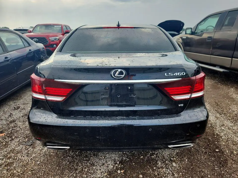 2016 LEXUS LS 460  