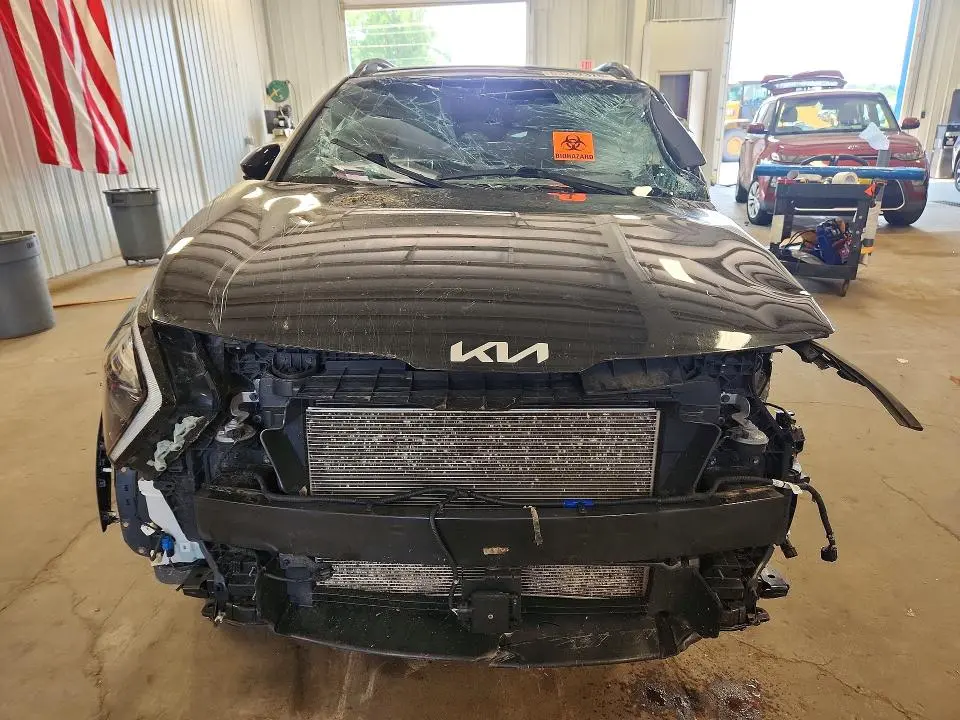 2023 KIA SPORTAGE X-PRO  