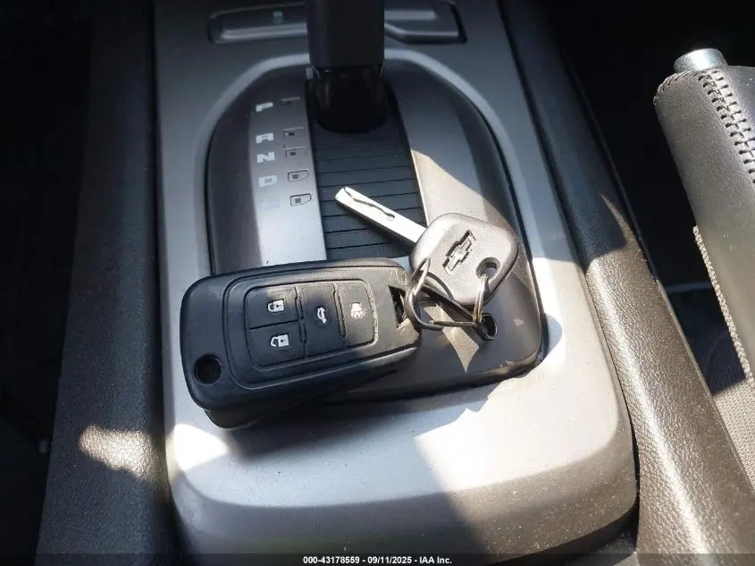 2011 CHEVROLET CAMARO 2LS