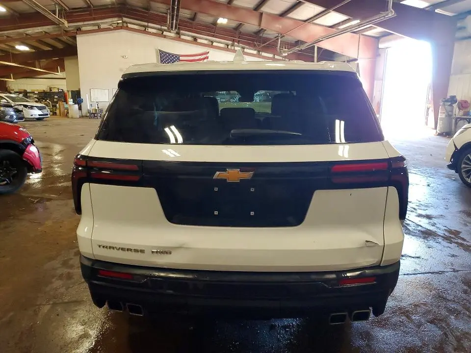 2024 CHEVROLET TRAVERSE LS  