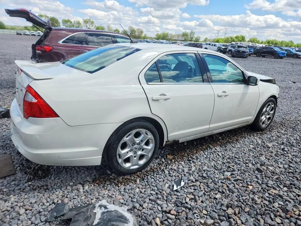 2010 FORD FUSION SE  