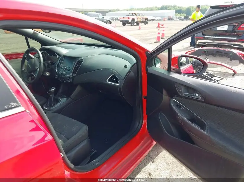 2016 CHEVROLET CRUZE LT