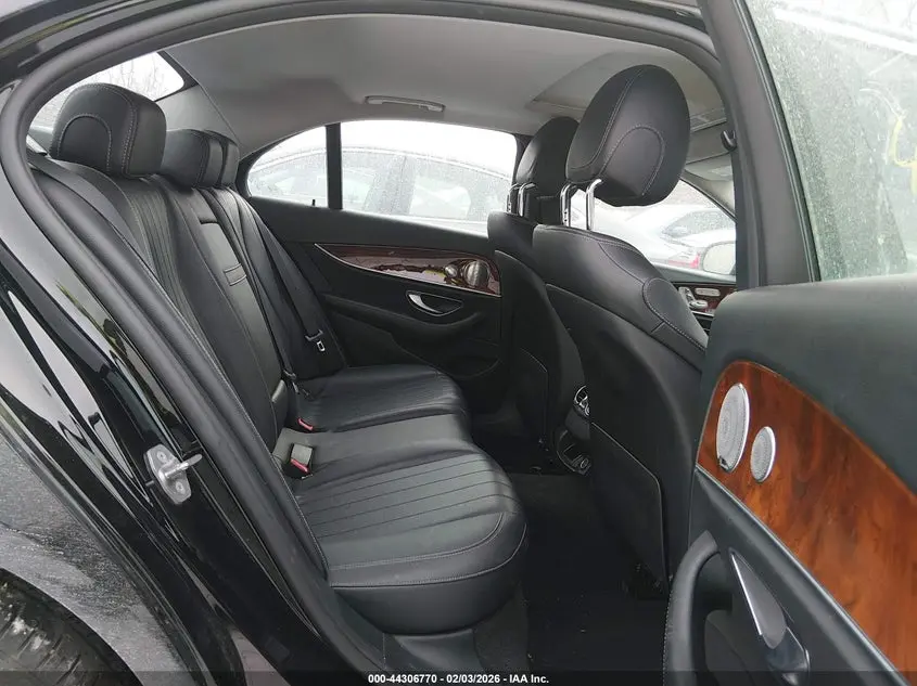 2018 MERCEDES-BENZ E 300  