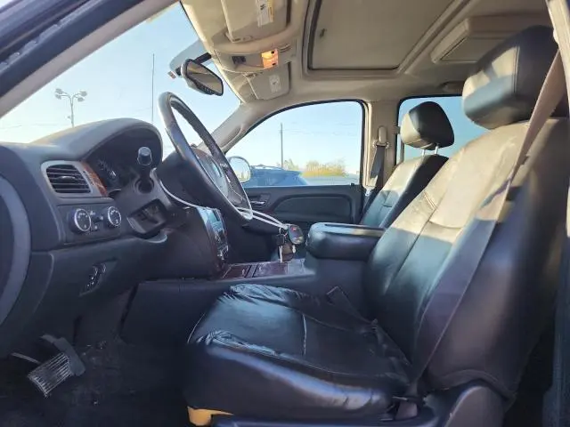 2010 CHEVROLET AVALANCHE LTZ  