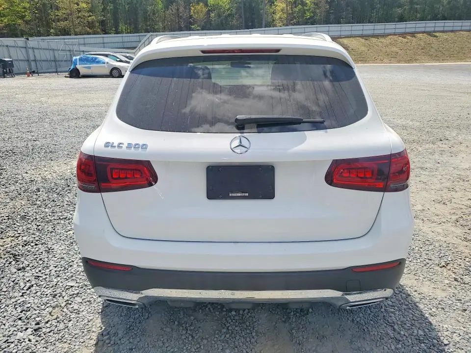 2020 MERCEDES-BENZ GLC 300  