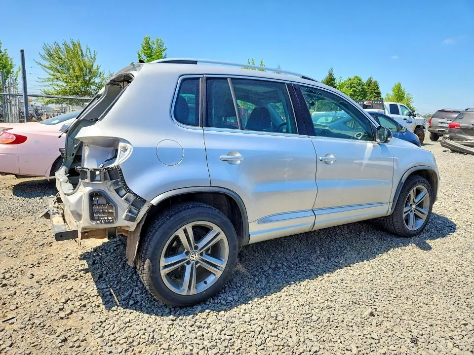2017 VOLKSWAGEN TIGUAN SPORT  