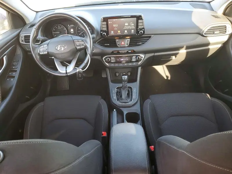2018 HYUNDAI ELANTRA GT BASE  