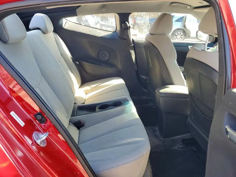 2013 HYUNDAI VELOSTER   