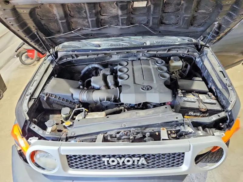 2010 TOYOTA FJ CRUISER BASE  