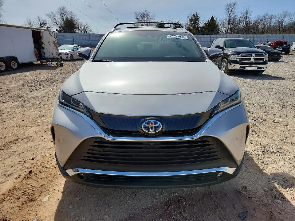 2024 TOYOTA VENZA LIMITED  