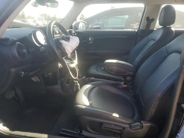 2019 MINI COOPER 