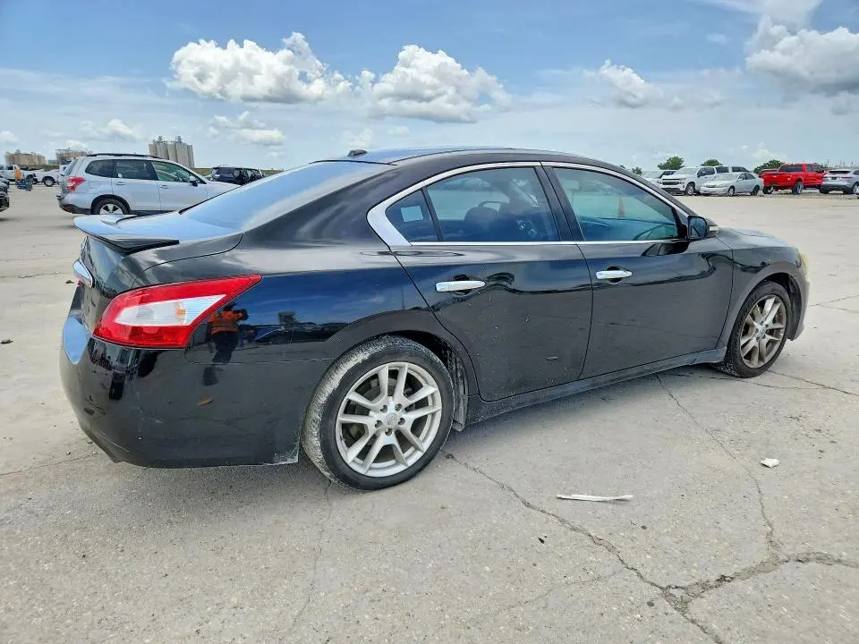 2011 NISSAN MAXIMA 3.5 S  