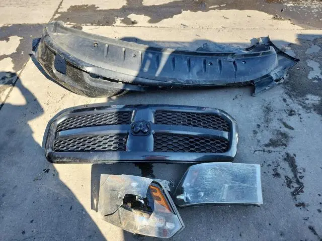 2018 RAM 1500 ST