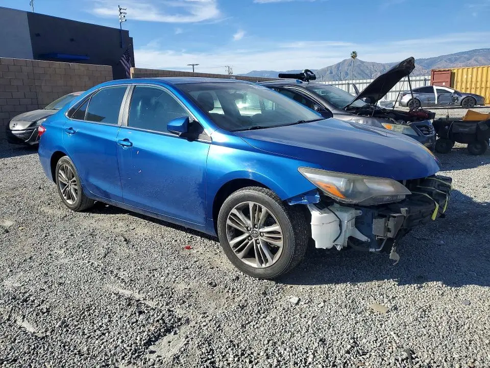 2017 TOYOTA CAMRY SE  