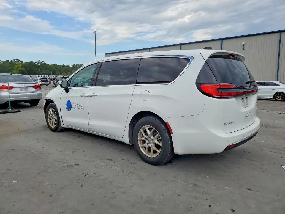 2023 CHRYSLER PACIFICA TOURING  