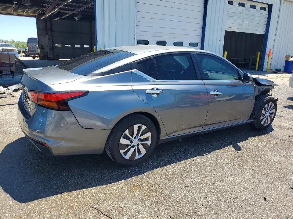 2022 NISSAN ALTIMA S  