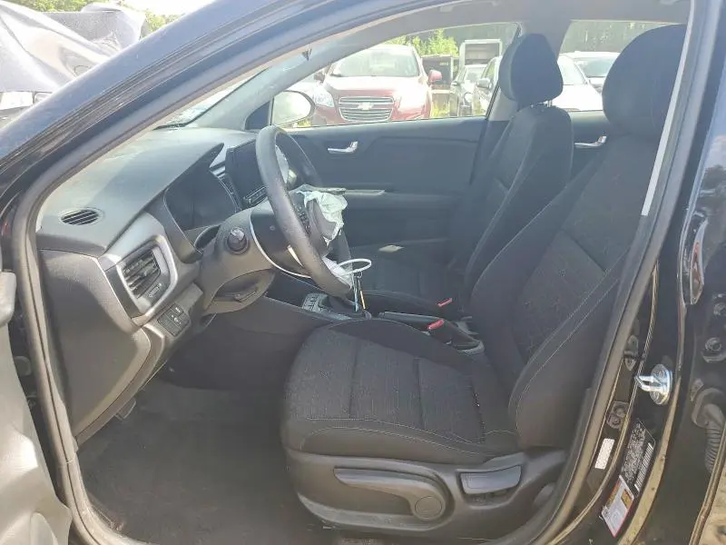 2021 KIA RIO LX  