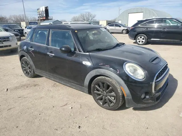 2017 MINI COOPER S  