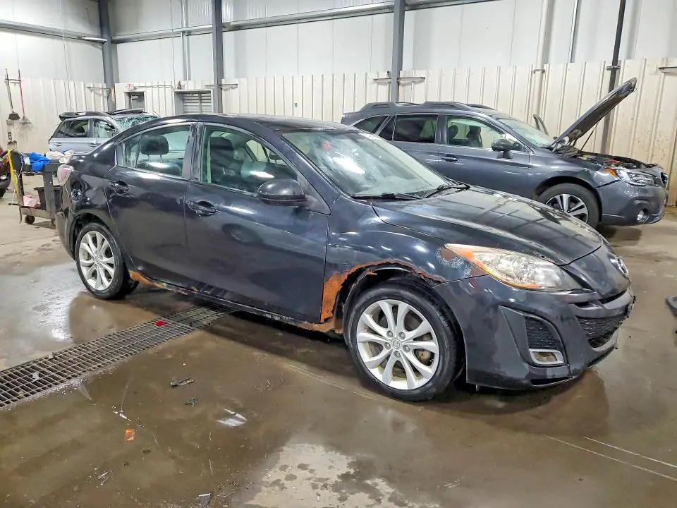 2011 MAZDA 3 S  
