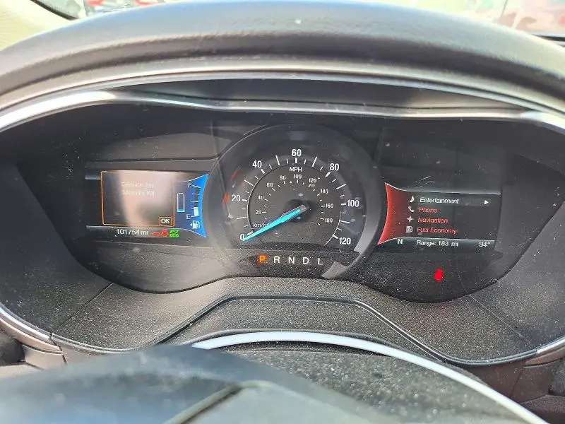 2019 FORD FUSION SE  