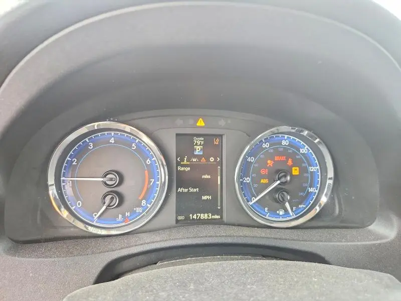 2017 TOYOTA COROLLA SE  