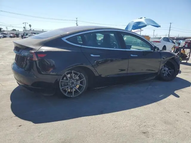 2018 TESLA MODEL 3   