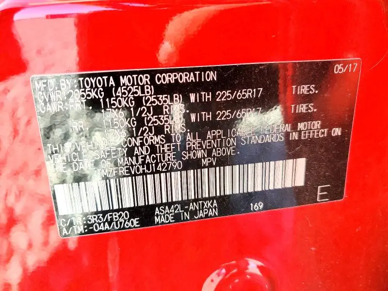 2017 TOYOTA RAV4 LE  