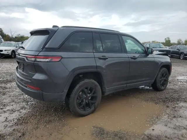2024 JEEP GRAND CHEROKEE LAREDO  
