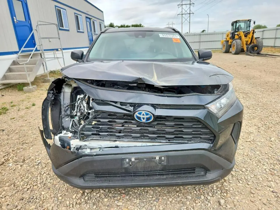 2021 TOYOTA RAV4 LE  