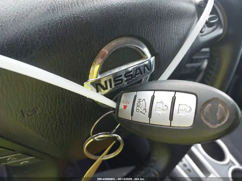 2014 NISSAN PATHFINDER SV