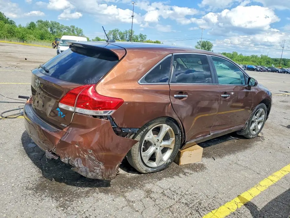 2010 TOYOTA VENZA AWD V6  