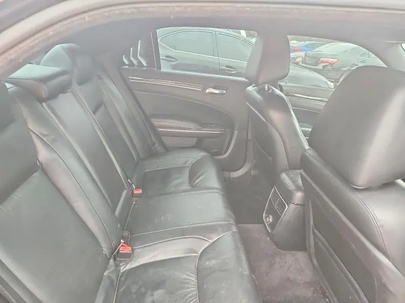 2011 CHRYSLER 300 LIMITED  