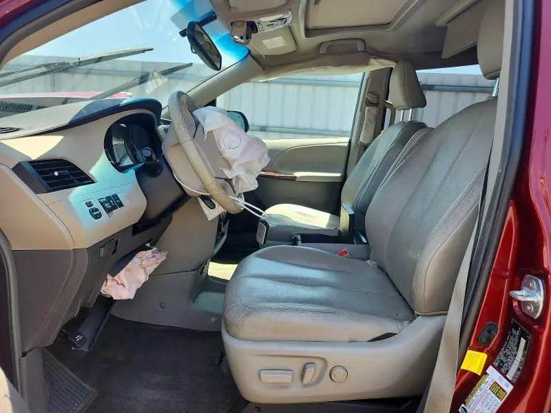 2012 TOYOTA SIENNA XLE 8-PASSENGER  