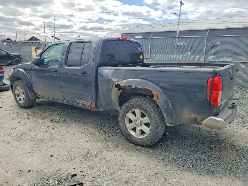 2012 NISSAN FRONTIER SV V6  